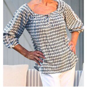 Walker & Wade Peasant Top Blouse Sz M Navy Geometric Boho Preppy